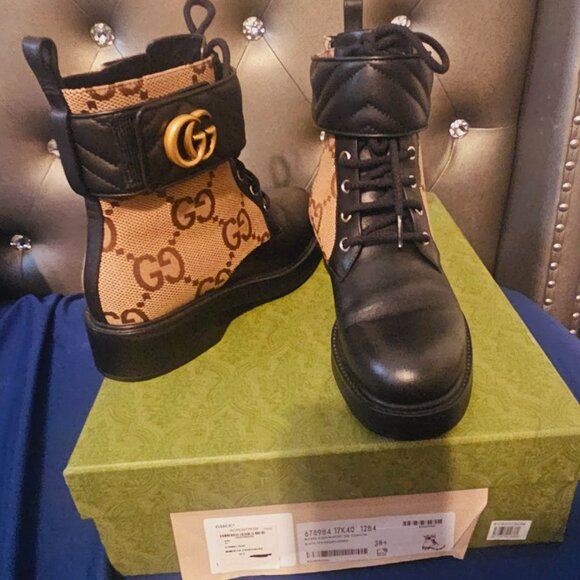 Guccii Boots - Picture 2 of 2
